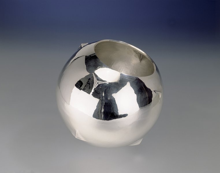 Piece -- materials: silver; dimensions: diameter 22;