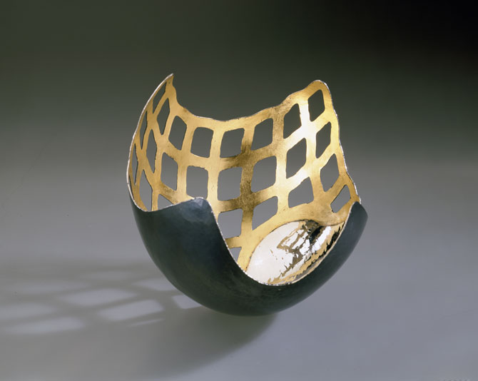 Piece -- materials: silver, patinated silver, gold leaf; dimensions: diameter 19, 19h;