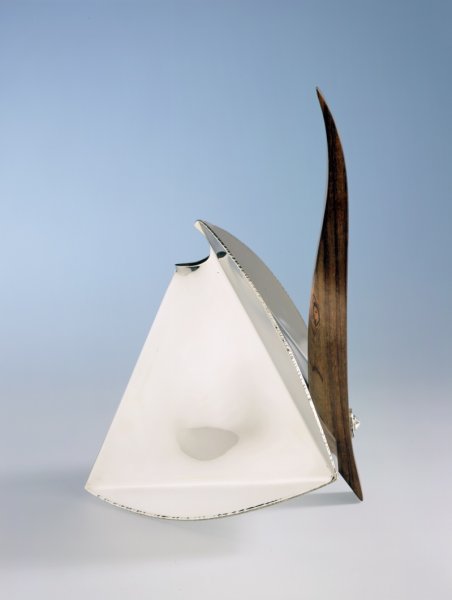 Piece -- materials: silver, palmwood; dimensions: 18 x 18 x 25 h cm;