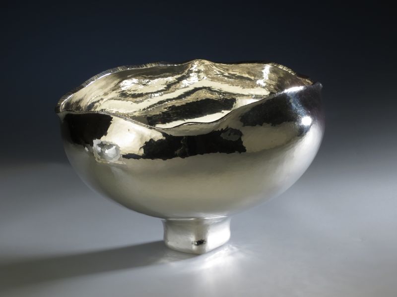 Piece -- materials: silver; dimensions: 22 x 19 x 13,5 h cm;