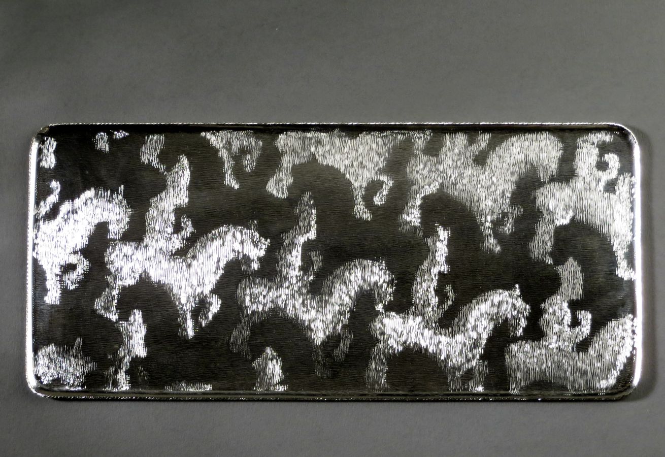 Piece -- materials: silver; dimensions: 33 x 15 cm;