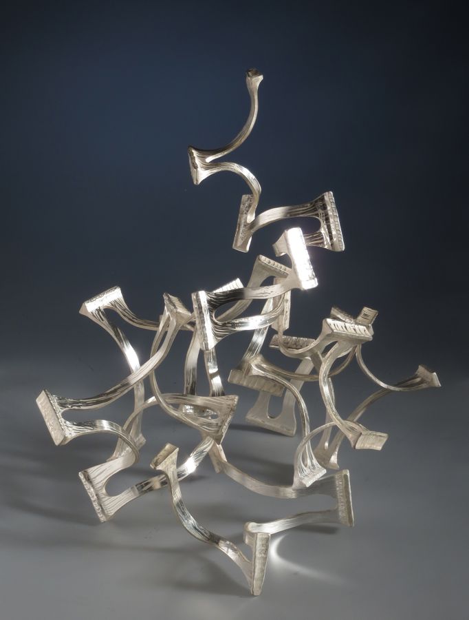 Piece -- materials: silver; dimensions: 27 x 25 x 27 h cm;