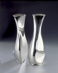 Twin-vases